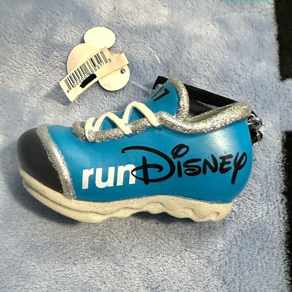 NWT 2017 Run Disney Ornament